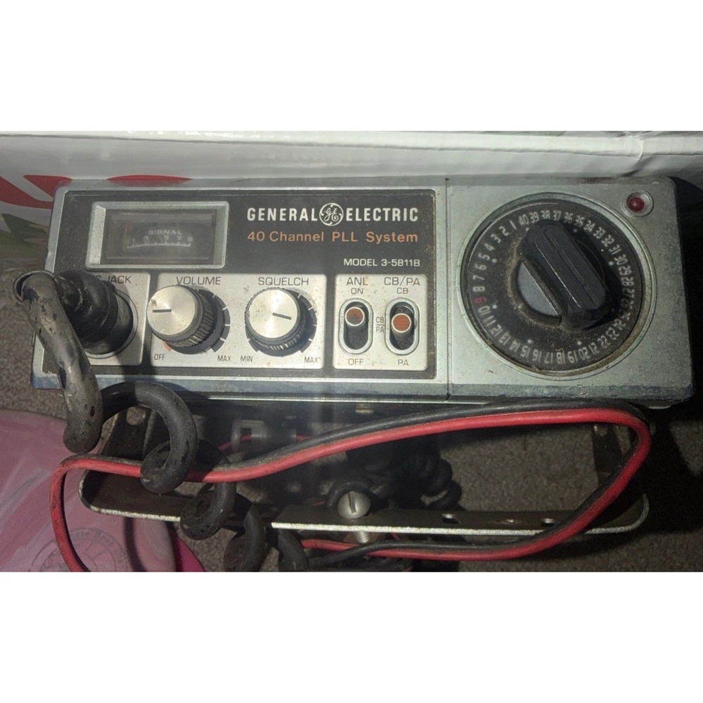 General Electric 40 Channel PLL System 3-5801A 3-5811B W/ Mic CB Radios Untested